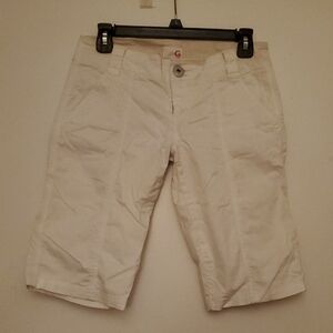 G by Guess White Bermuda Shorts Casual Classic